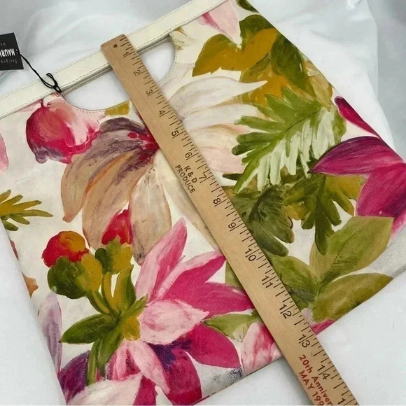 Maurizio Taiuti Genuine Leather Fold Clutch Floral Pink White Cut Out Handles - Picture 9 of 10